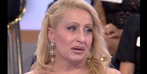 Myriam se emociona hasta las lágrimas al hablar de las dificultades de su vida