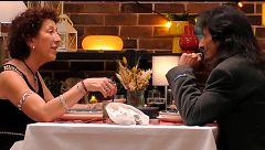 Inma pilla al Camarón de Alicante en una mentirijilla en 'First Dates': “¿No has dicho que no sabías leer?”