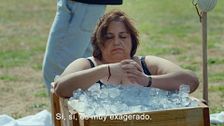 María José sorprende a todos al enfrentarse al reto del hielo y emociona a su hijo José