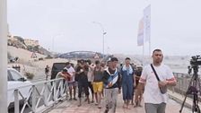 Los inmigrantes regresan a Marruecos tras una noche en España: “No hay nada que comer”
