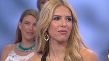 Yael le confiesa a Eugenio que le molestó su beso con Carmen durante su primera cita