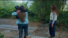 Simón rompe a llorar tras dejarse guiar por Rocío: "Es la primera vez que ella me lleva a mí"