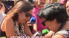 Una vecina de Ceuta rompe a llorar ante Margarita Robles: “Tengo miedo, vivo sola”