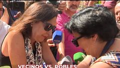 Una vecina de Ceuta rompe a llorar ante Margarita Robles: “Tengo miedo, vivo sola”