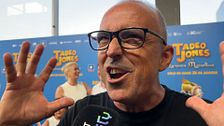 Óscar Barberán y el gran reto de vivir mil vidas a través del doblaje.