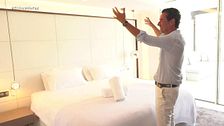 El lapsus de Juan Travesedo mientras muestra un espectacular piso en Marbella