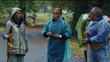 La madre de María Lara aparece en el Camino y emociona a padre e hija