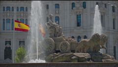 El secreto de película de la plaza de Cibeles: una fuente que se convierte en un sistema de seguridad
