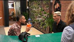 El doble lapsus de Mario y Fernando al conocerse en el restaurante de 'First Dates', al completo