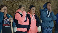 El hallazgo de un móvil desata la tensión entre los caminantes: "Alguien tiene algo que decir"