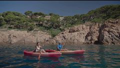 Ruta en kayak por los paisajes más espectaculares de la Costa Brava: cuevas, aguas cristalinas y rincones únicos