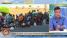 'La mirada crítica' se acerca a las colas de migrantes ilegales tratando de entrar en los campamentos de Ceuta