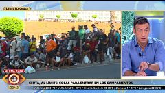 'La mirada crítica' se acerca a las colas de migrantes ilegales tratando de entrar en los campamentos de Ceuta