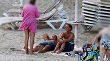 Exclusiva | Las imágenes 'prohibidas' de Ainhoa Armentia e Iñaki Urdangarin, más salvajes que nunca: "El topless Real"
