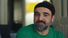 Irfan, corre por un colegio dedicado a educar niños que han perdido a sus padres: “Yo fui uno de ellos”