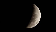 Así se ha vivido esta madrugada el eclipse parcial de Luna en España