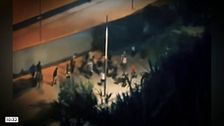Ceuta estalla: ceutís destrozan las tiendas de los migrantes al grito de "invasores"