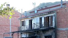 Muere una mujer y una niña de nueve años en el incendio de un bar en Cedrillas, Teruel