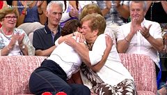 Rafi, la abuela influencer, recibe una sorpresa muy especial de parte de sus nietos