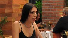 Oriana confiesa a su cita cómo los celos han marcado sus relaciones: “Tenía su teléfono clonado a mi Tablet”
