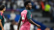 Juanfe Sanz desvela en El Chiringuito por qué los jugadores hacen más faltas a Vinicius: "Se le busca"