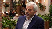 Carlos Sobera alucina con Roberto y la rapidez con la que habla
