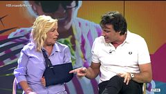 Carmen Borrego desvela el motivo por el que tiene un brazo escayolado: “Me caí, tengo una fractura”