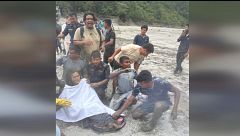 Dos nuevos milagros en Nepal: rescatan con vida a una mujer y a un hombre diez días después de la riada