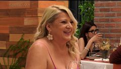 Chere se harta de las bromas “pícaras” de su cita: “Tanta calentura se ha quemado el guiso”