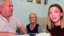 Almudena habla de su futura maternidad con Borja con sus abuelos