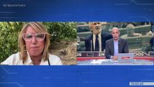 Susana Díaz, emocionada ante el testimonio de un joven ceutí enfermo: “Estoy muy tocada”