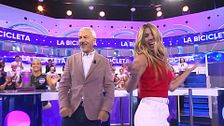 Carlos Sobera se anima a bailar durante una prueba y pone al plató en pie