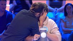 El beso de película de Álex Adrover y José Lamuño en ‘Rueda la letra’