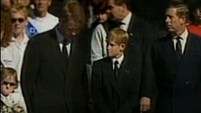 El hermano de Lady Di desvela el comentario que le hizo Carlos III durante el funeral: “Tranquilo, pronto la olvidaremos”