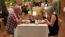 José y Marité se dejan llevar en su cita: “La vergüenza se me ha ido”
