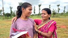 Descalza y sin entrenar: una madre en India corre para pagar la educación de su hija y su historia se convierte en debate nacional