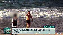 El cabreo de Orlando Bloom con un fan que le saca fotos en una playa de España