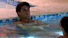 Kico se abre en canal en el jacuzzi de Villa Playa y reconoce sus miedos: "No quiero perderla"