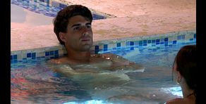 Kico se abre en canal en el jacuzzi de Villa Playa y reconoce sus miedos: "No quiero perderla"