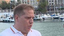 El negocio de las mafias que transportan migrantes por el mar hasta llegar a Ceuta: "Consiguen pasar el dinero por la frontera"
