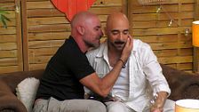 José se lanza con Alfonso en ‘First Dates’: “Te estoy viendo el pechito peludito y…”