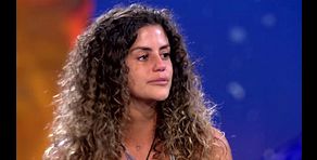 Lola Ortiz se rompe en su entrada al plató tras ser expulsada: "Me sobrepasó tener que irme tan pronto"