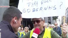 Los jubilados cantan contra los partidos de derechas frente al gobierno: “No vamos a parar hasta llevar a Ayuso a Soto del Real”