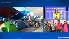 Acampada en Sol: “En los conciertos ponen baños, aquí lo tenemos que hacer en la calle”