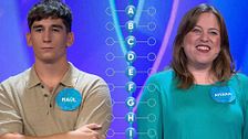 Raúl y Aitana lo dan todo para conseguir su silla en ‘Rueda la letra’