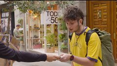 La esporádica reacción que un joven al ganar 200 euros en 'Lo sabe, no lo sabe'