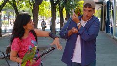 Xuso Jones vive su programa más “surrealista” con Bea y sus loros: “No lo he hecho nunca”