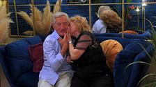 Rosalía y Jose acaban entre besos en el cuello: “Se pegaba el puñe***”