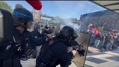 Aumenta la tensión en Francia con una nueva jornada de protestas de estudiantes que deja algún enfrentamiento
