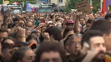 La huelga general provoca fuertes tensiones políticas en plena precampaña para las elecciones del 29N